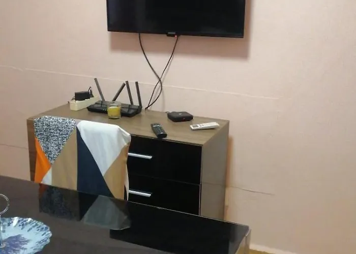 климент شقة *